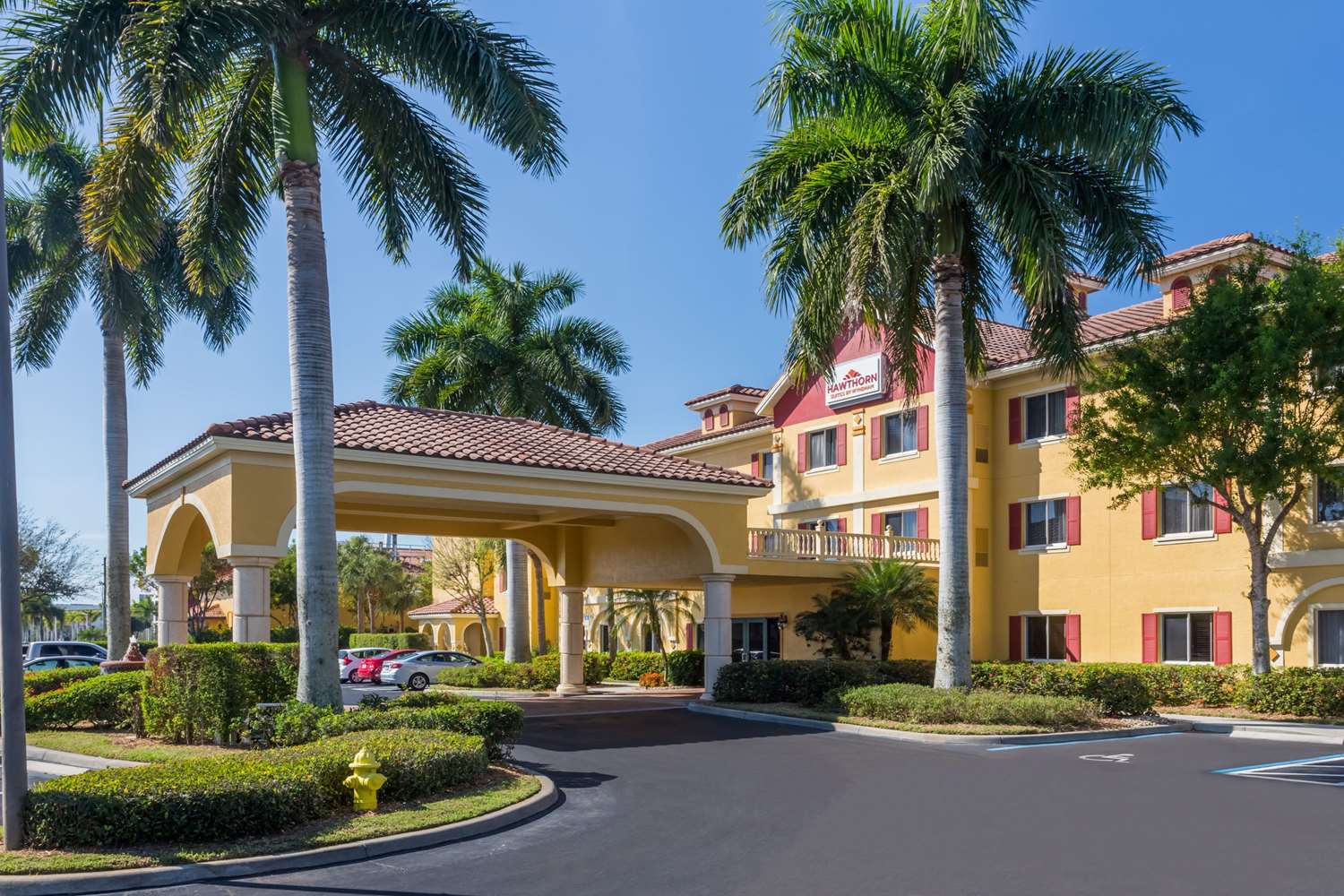 Hawthorn Extended Stay by Wyndham Naples 48/54