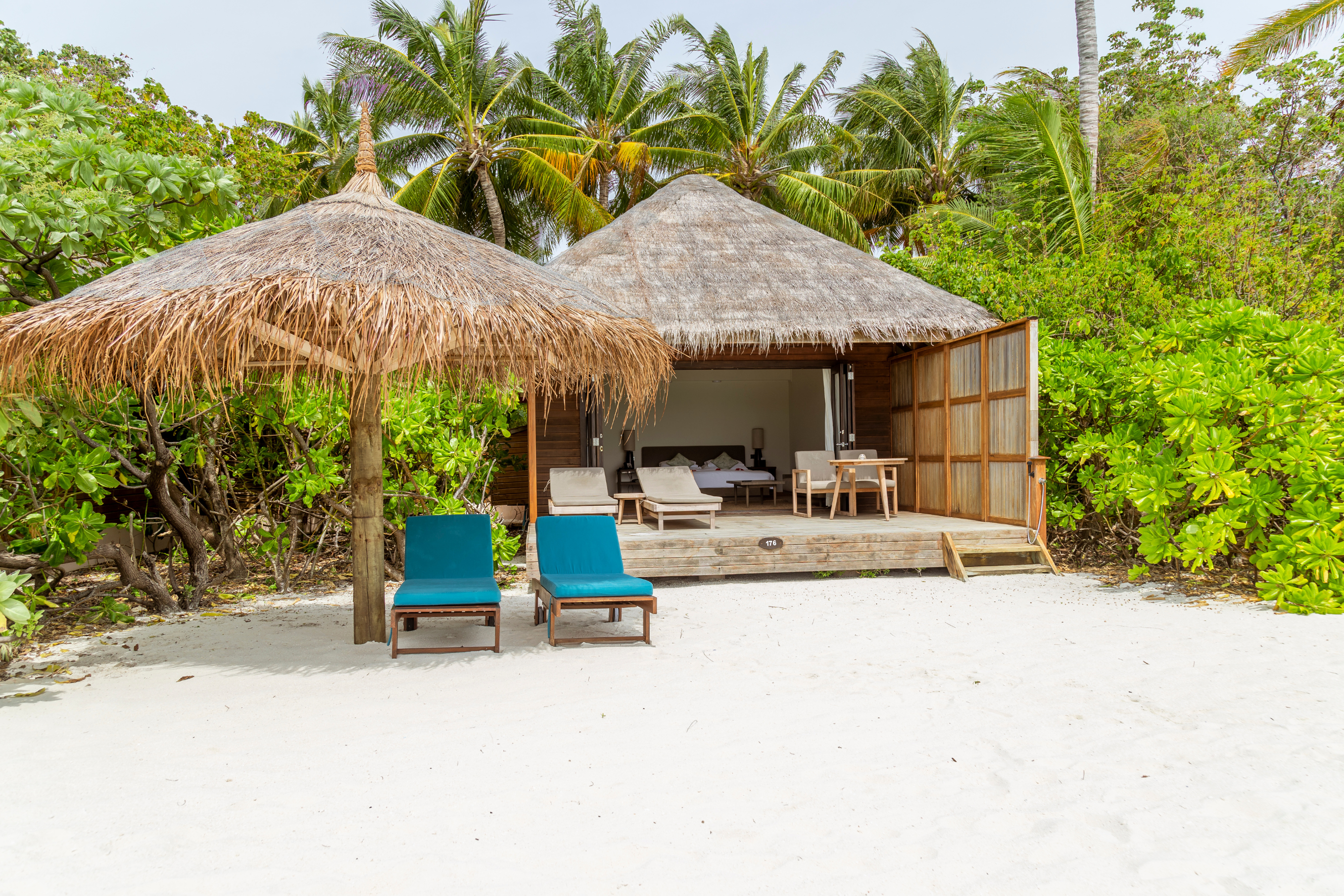Veligandu Island Resort & Spa 171/172