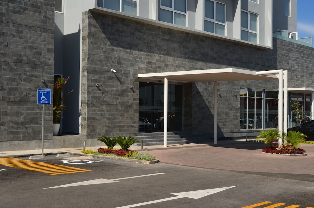 Hotel Casa Inn Business Irapuato 61/63