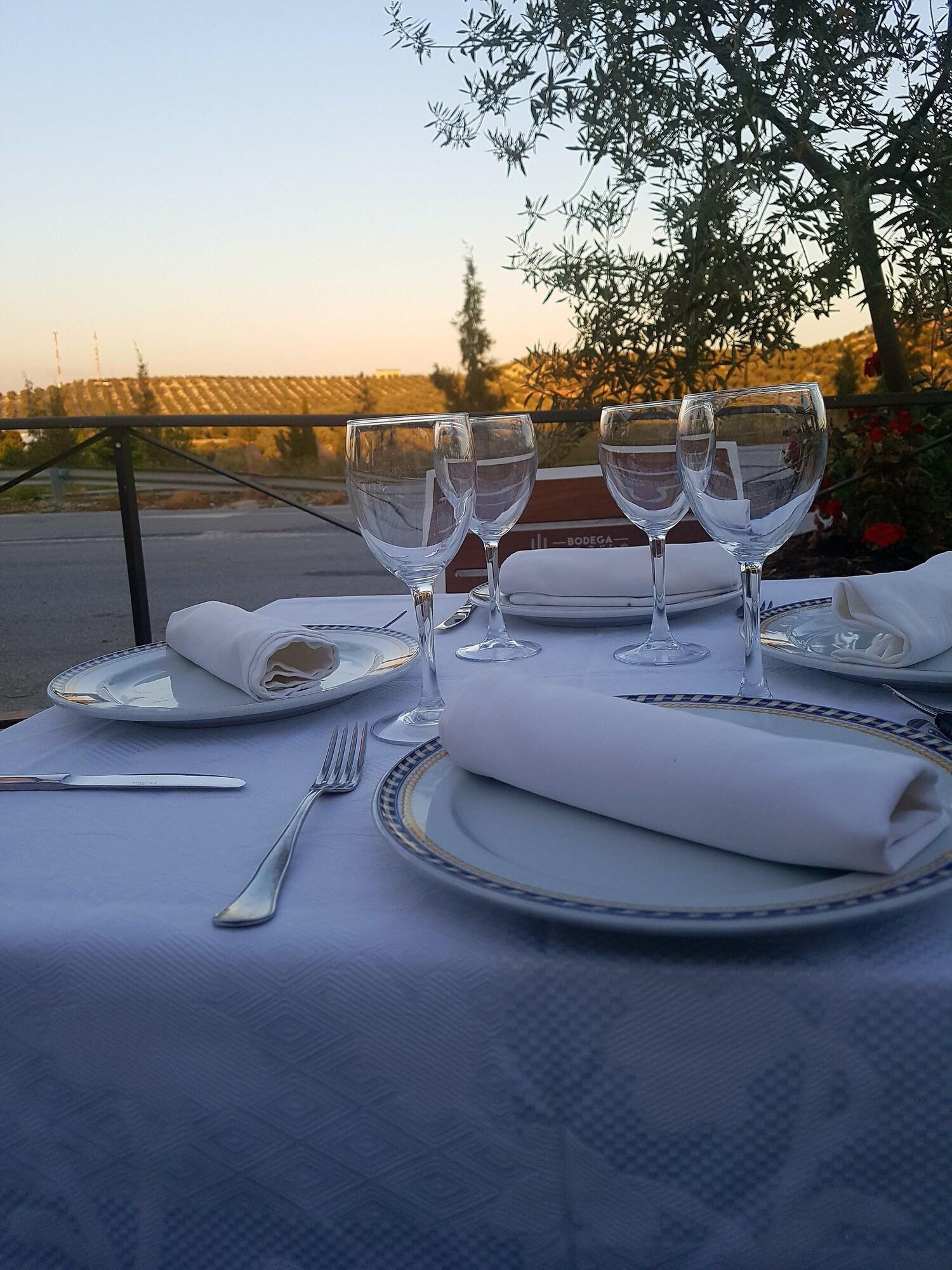 Hotel Asador Albenzaire 36/62