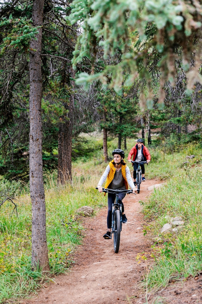 Pyramid Lake Resort 26/48