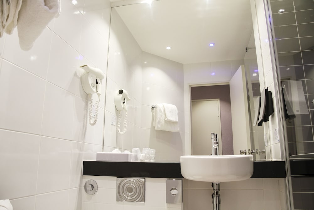 HOLIDAY INN EXPRESS AMIENS 14/73