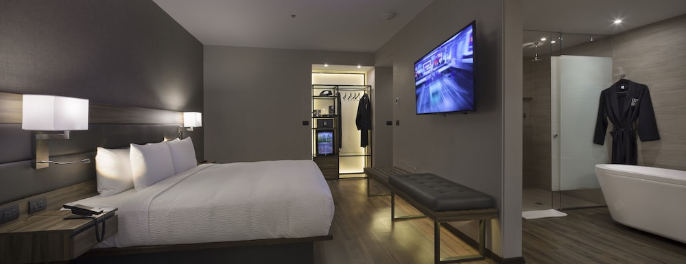 AC by Marriott Mexico Santa Fe 25/48