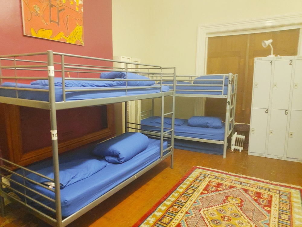 Embassie Backpackers Liverpool 13/41