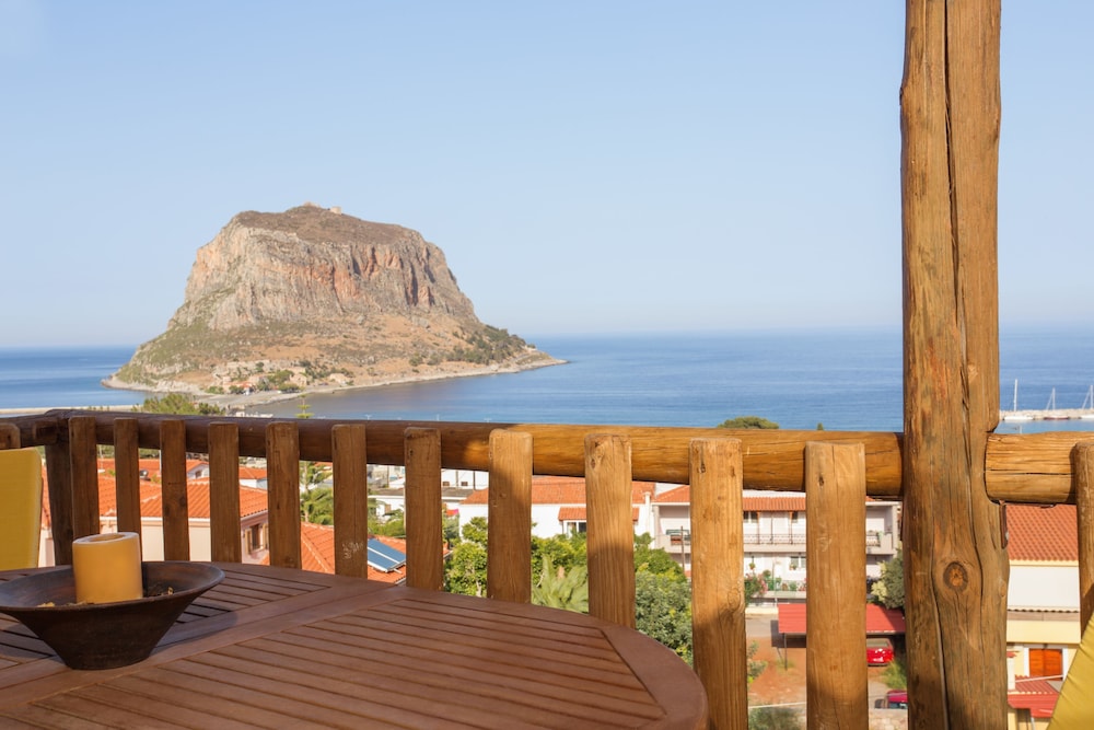 Monemvasia Green Apartments 53/60