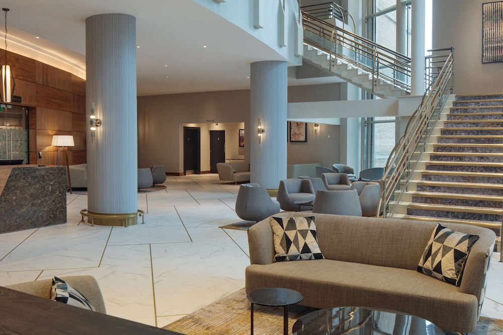 Hilton Belfast 42/75