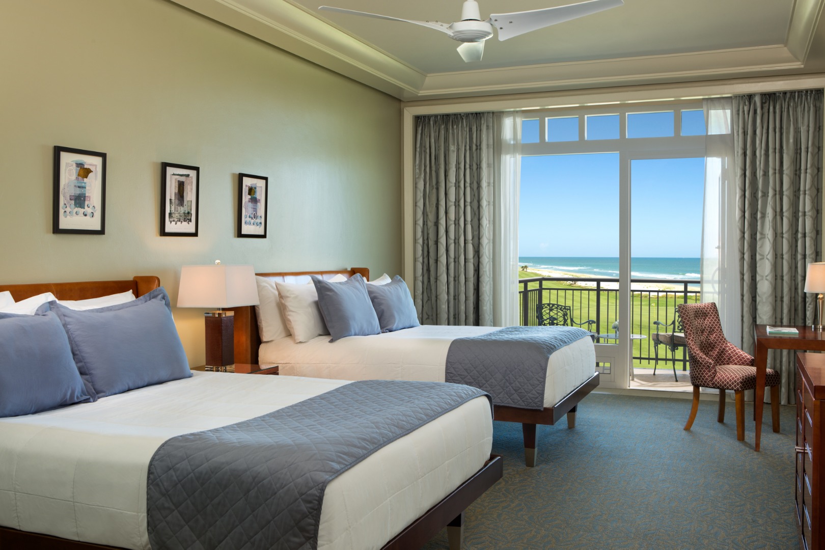 Lodge, King Bed, Ocean Front