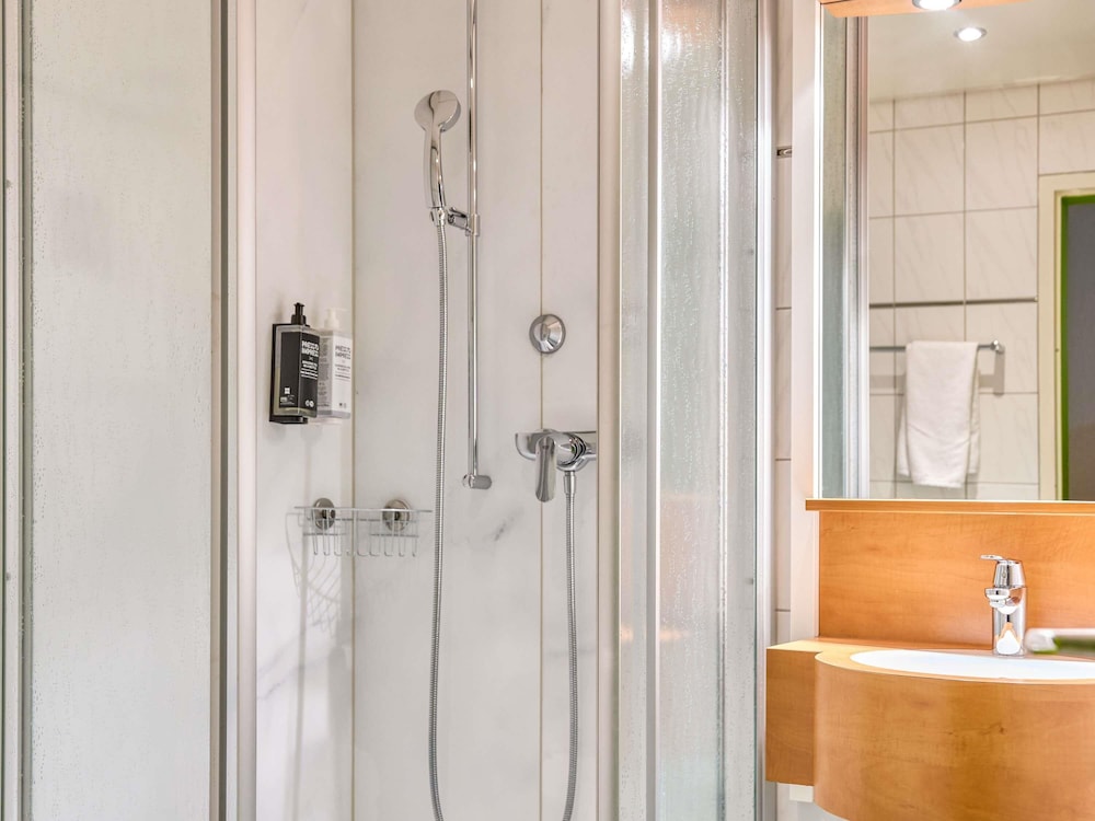 Ibis Styles Luzern City Hotel 12/68