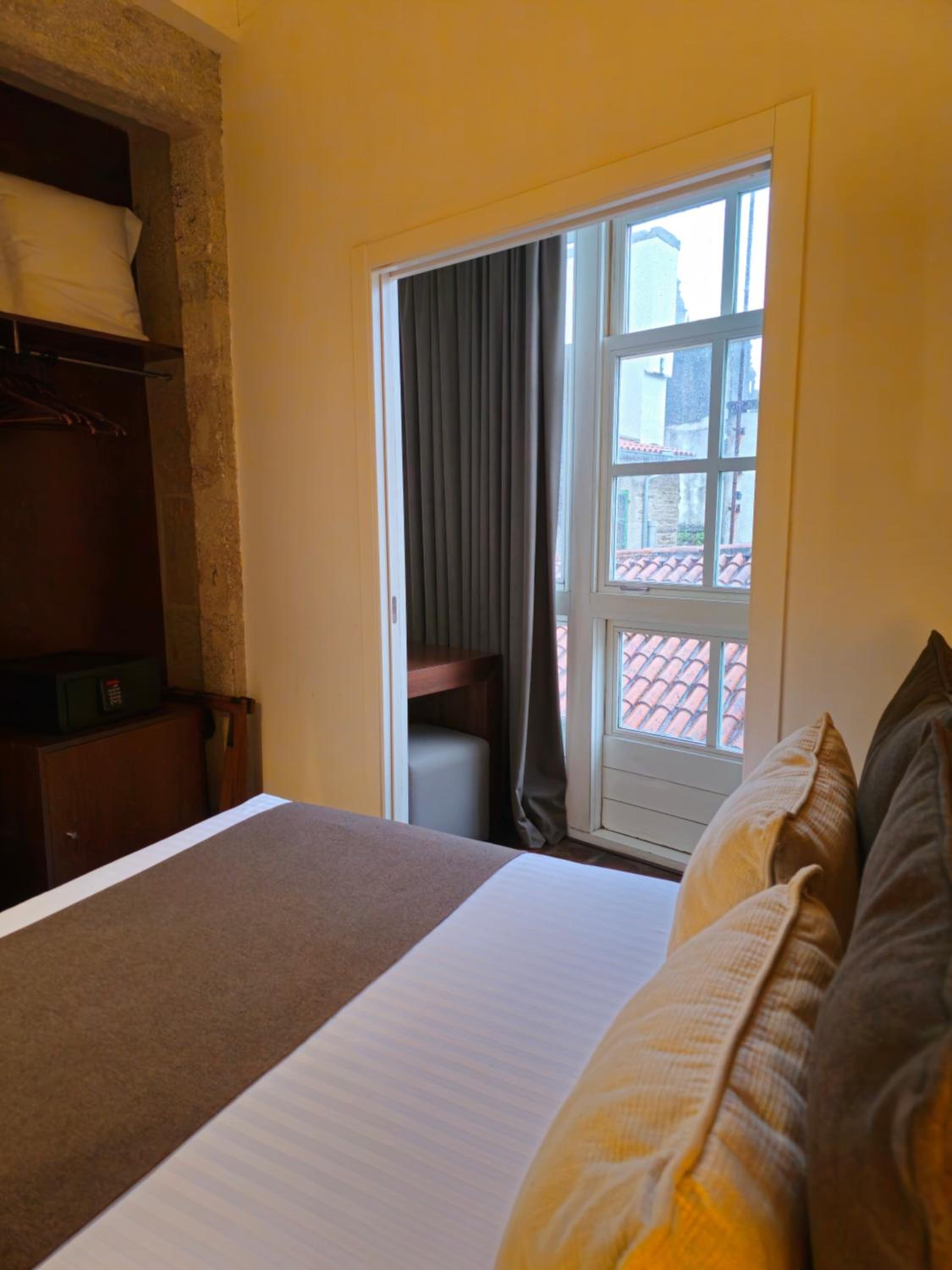 Gallery, Double Bed