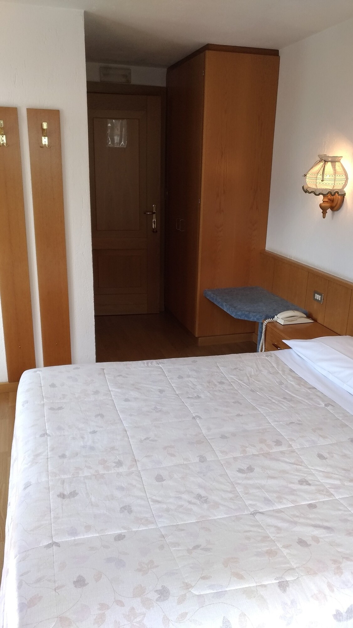 STANDARD, DOUBLE BED