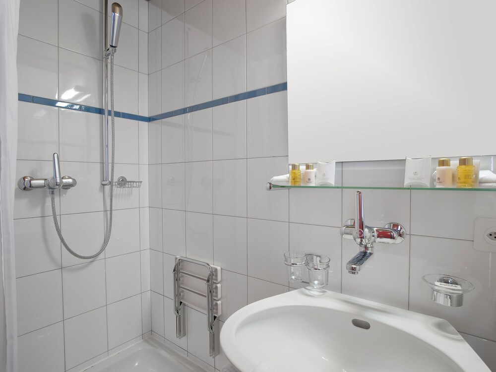 Hotel Serpiano 15/80