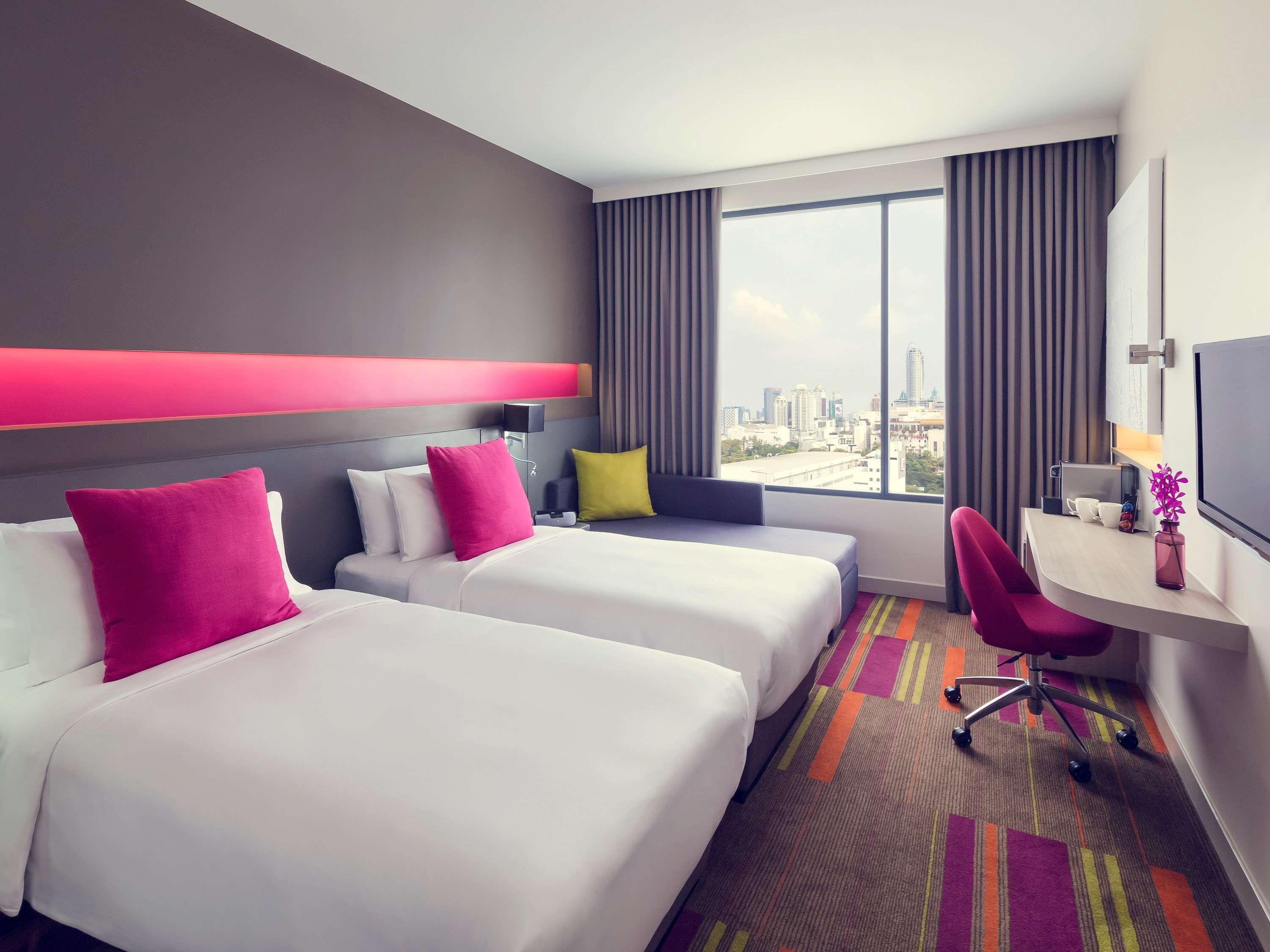 Executive, Twin Beds