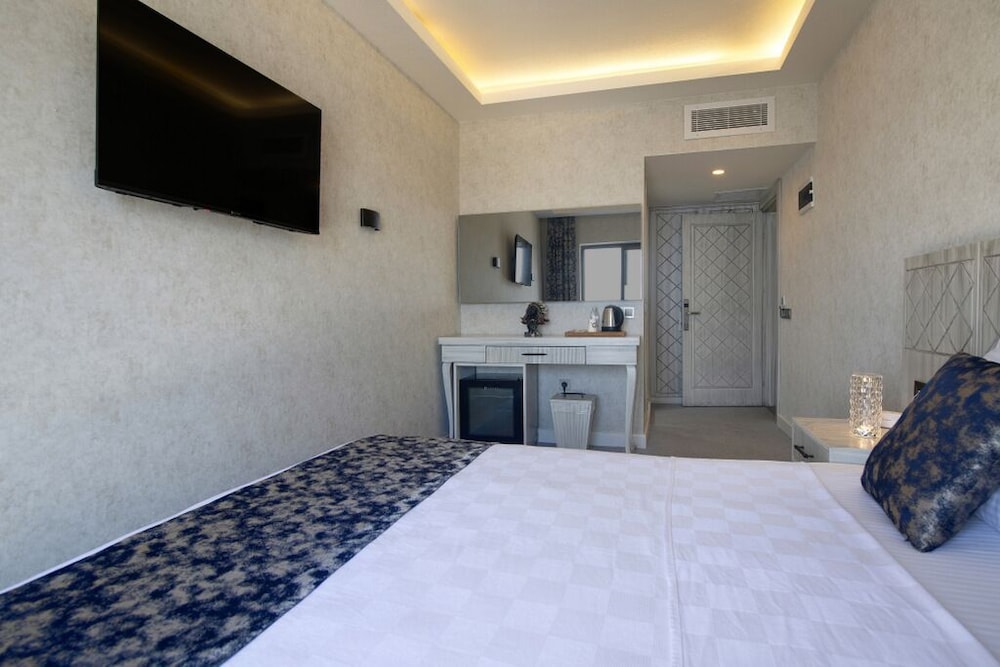 Platinum Otel & Restaurant 10/21