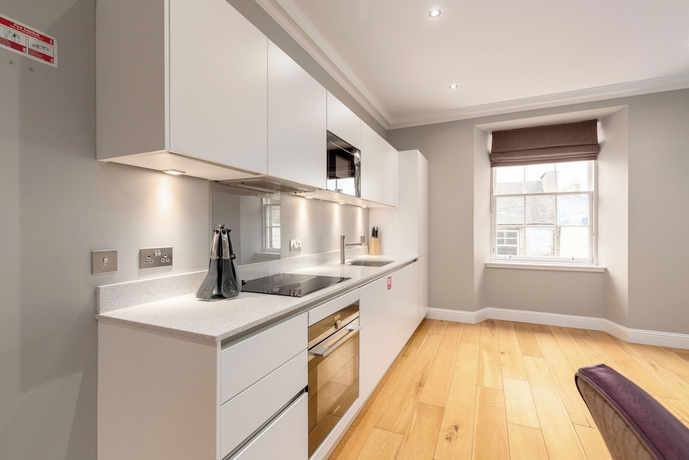 Destiny Scotland - Princes St Residence 6/50