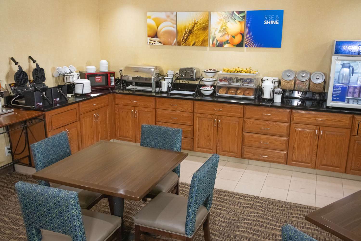 restaurant cafeteria