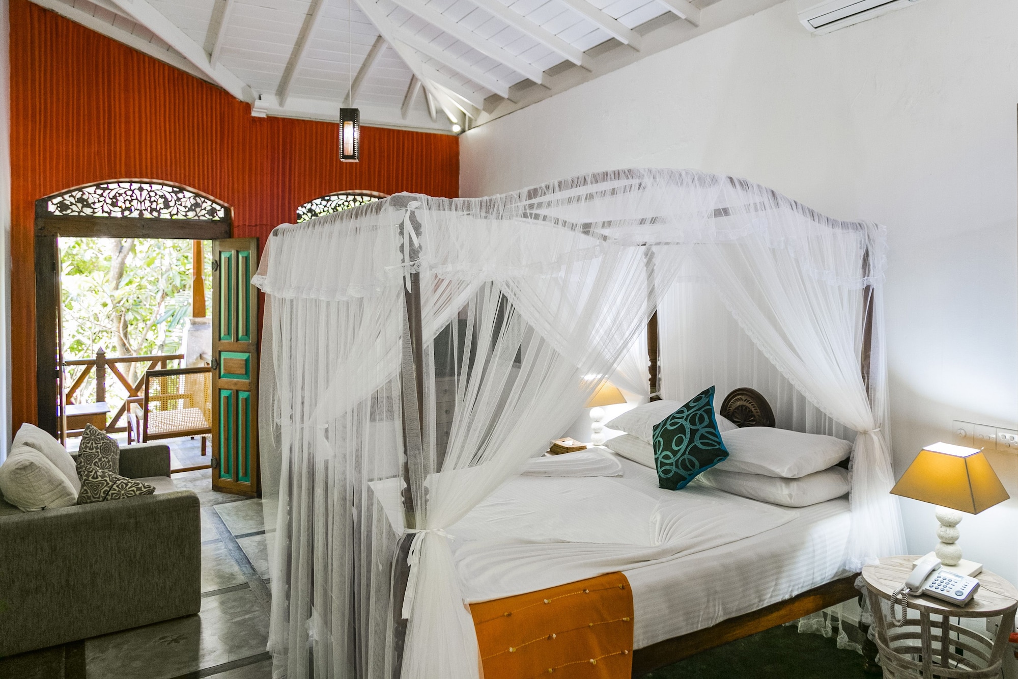 Grand, Deluxe, King Bed