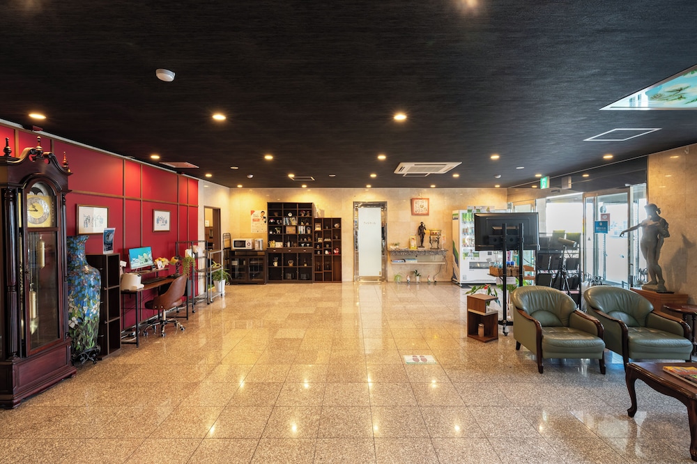 Omura Central Hotel 57/59