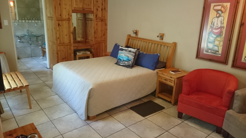 Ladybrand Guest House 11/50