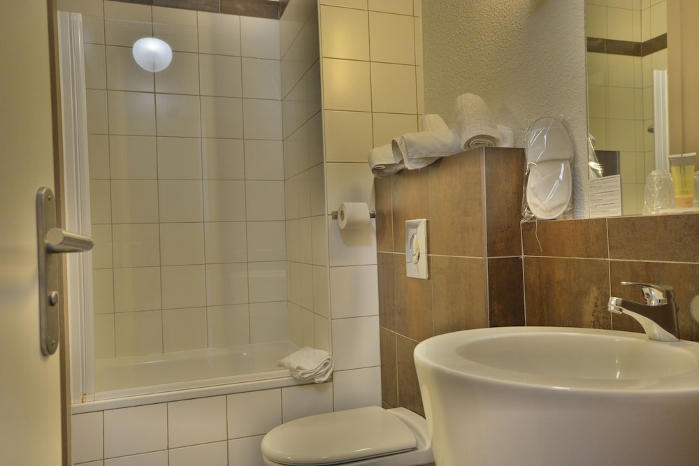 SOWELL HOTELS Le Pas du Loup 71/71