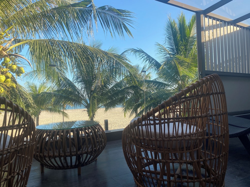 Triple Tree Beach Resort 32/43