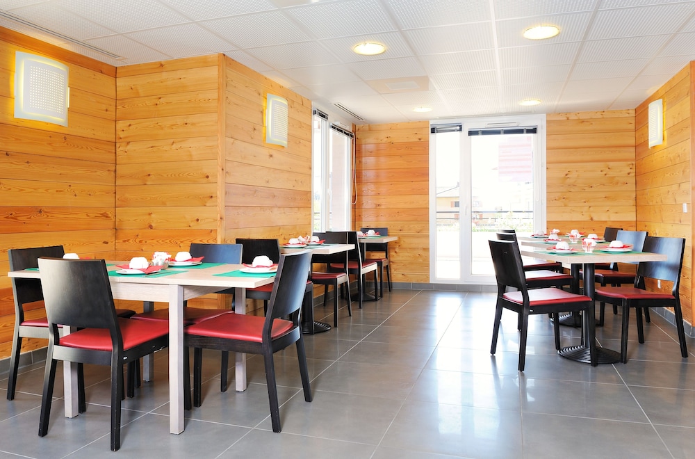restaurant-cafeteria