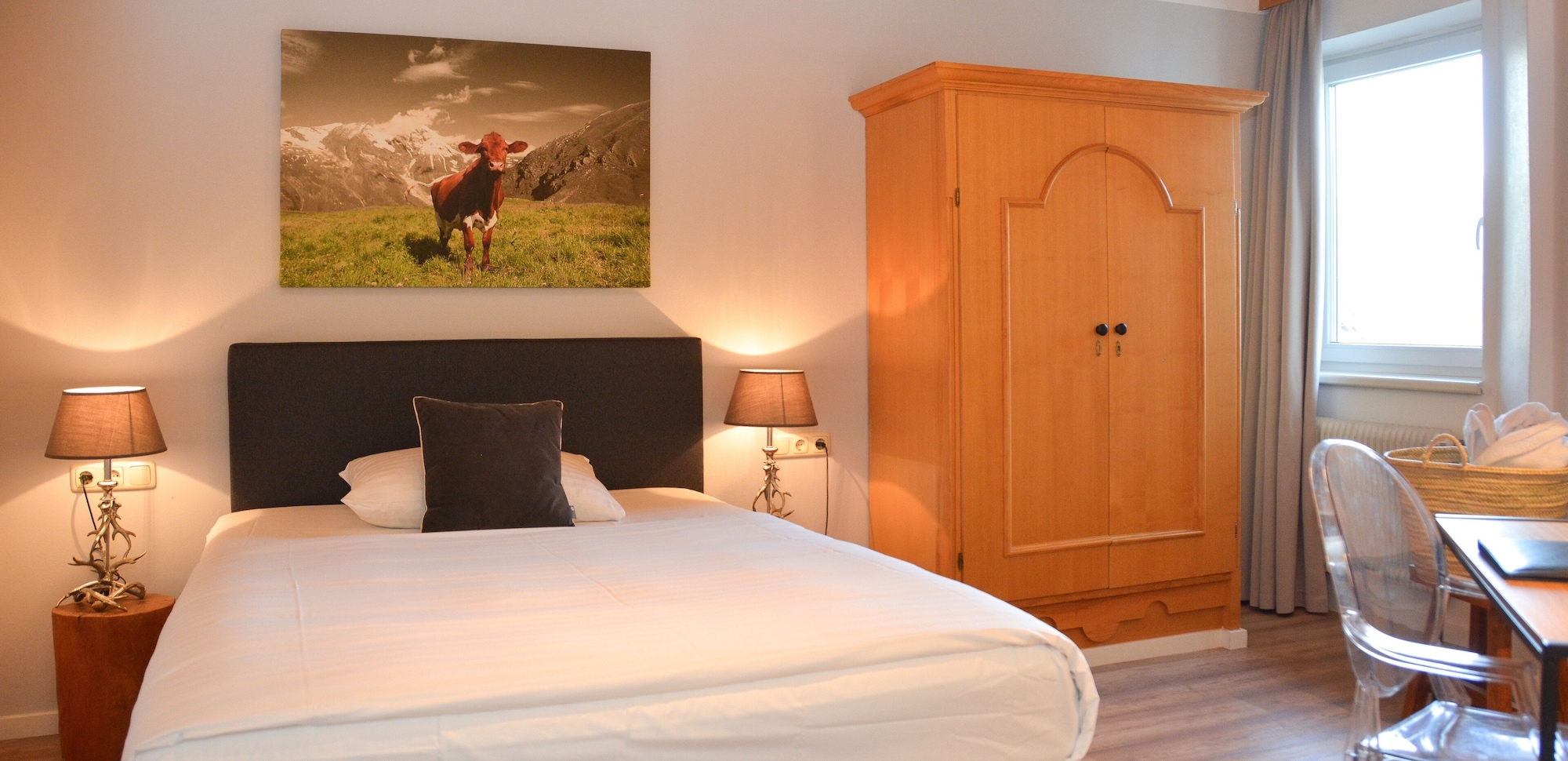 Xs, Single, Single Bed