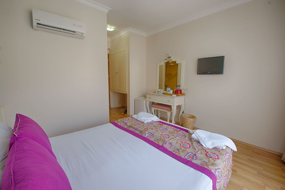 S3 HOTELS ORANGE 28/68