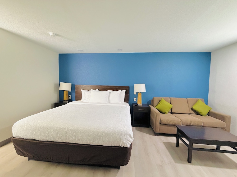 Hallmark Inn and Suites 12/30
