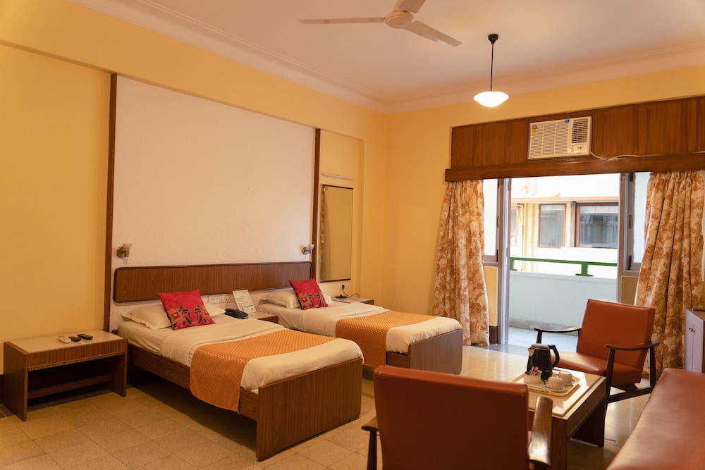 Sea Green Hotel 10/50