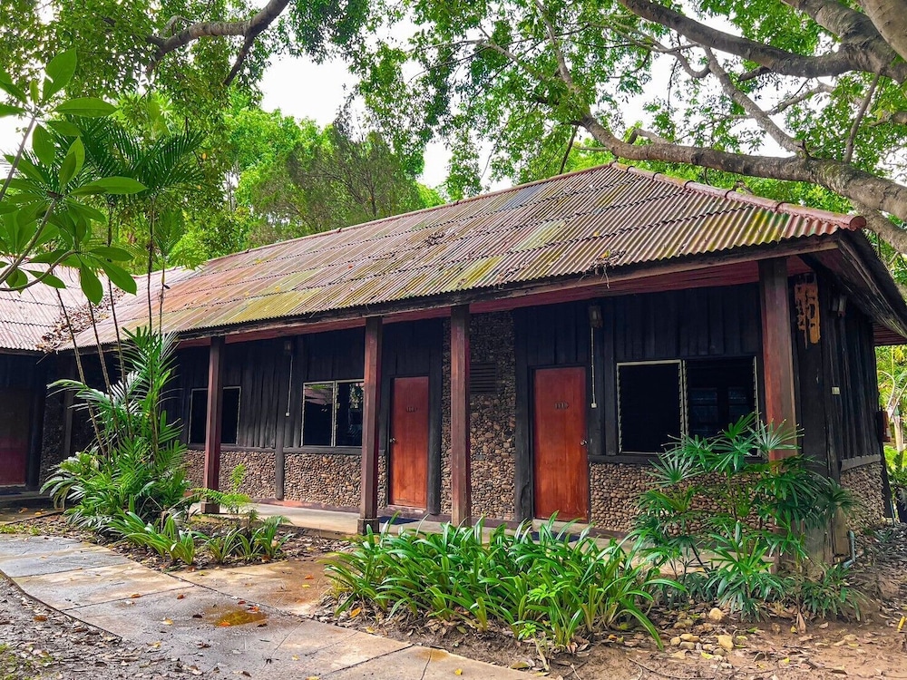Pai Hotsprings Spa Resort 1/49