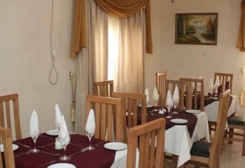 Citilodge Hotel Lagos 55/66