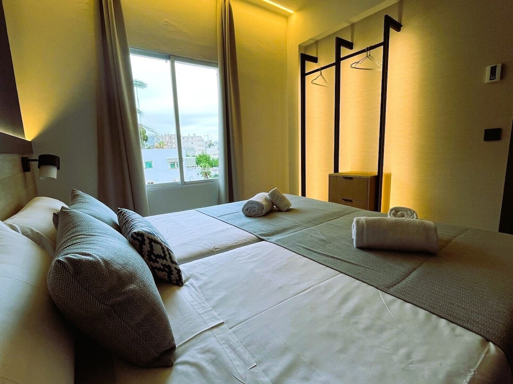 1 Bedroom, Junior Suite, Twin Beds, Sofa, Terrace, Hotel Lis 5/10