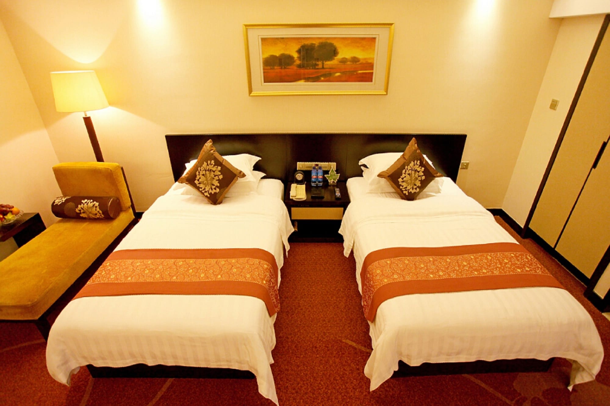 SUPERIOR, TWIN BEDS