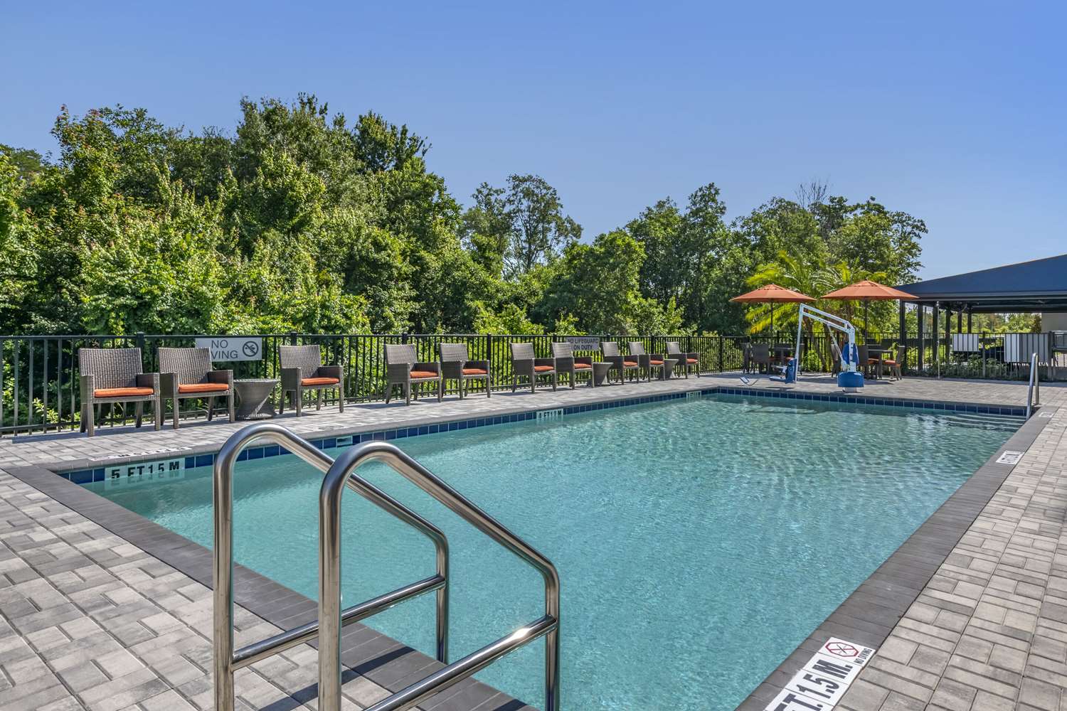 Cambria Hotel Orlando Airport FL 24/24