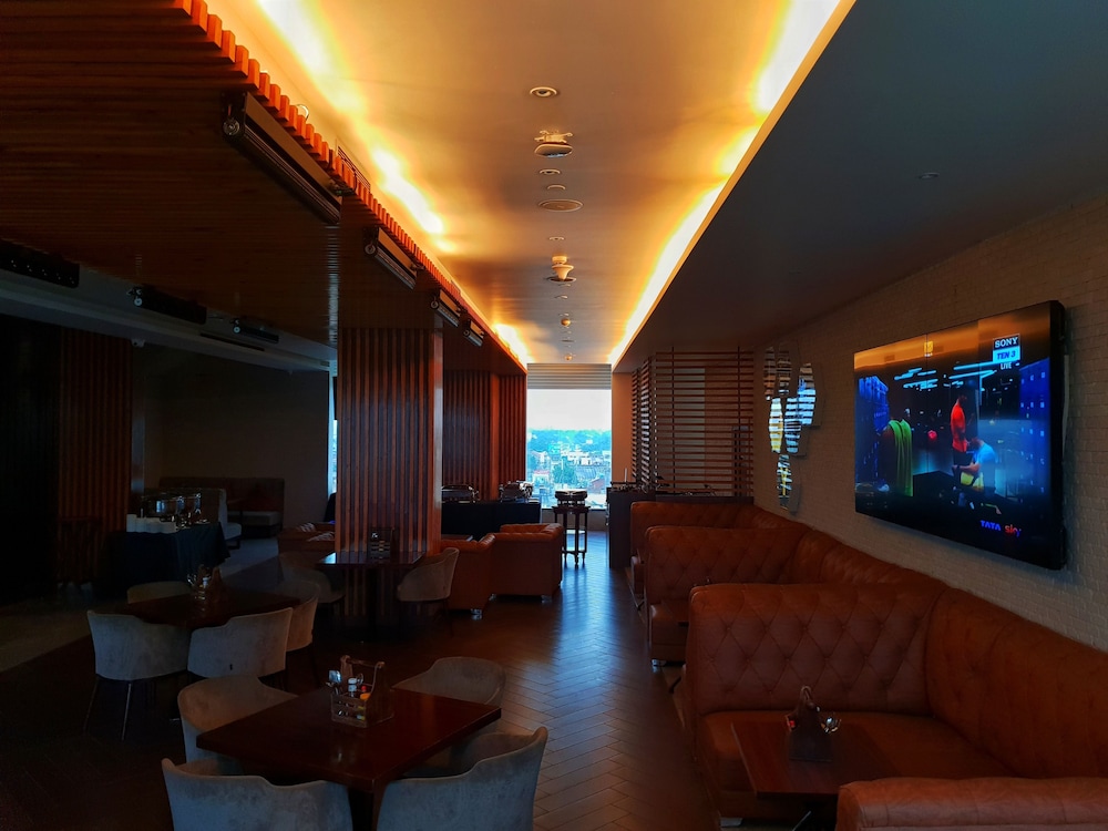 Radisson Lucknow City Center 43/64