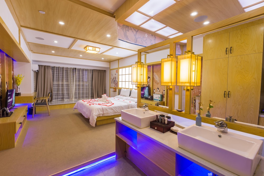 L Theme Hotel Foshan 13/50