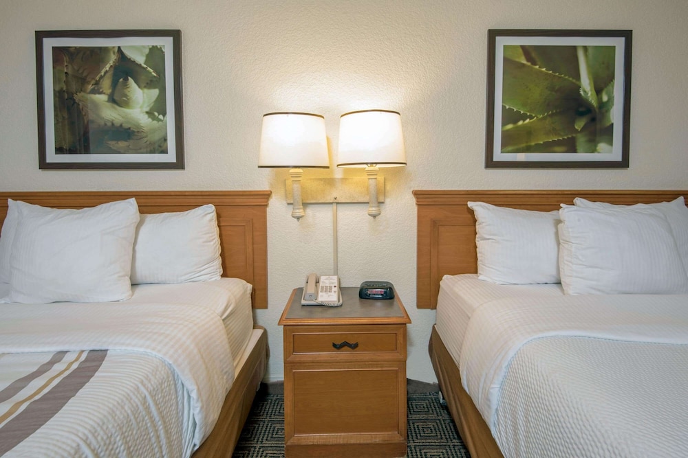 La Quinta Inn San Antonio Market Square 17/43