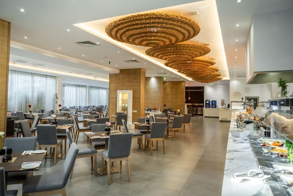 Margadina Lounge Hotel 30/35