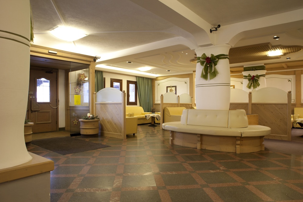 Aparthotel Des Alpes 8/73