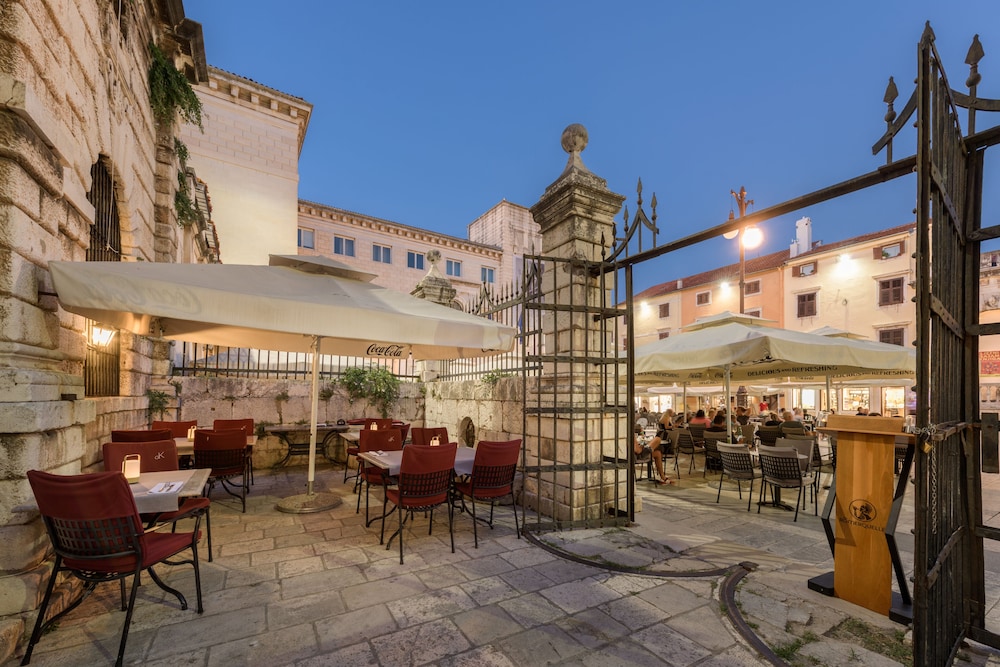 ART HOTEL KALELARGA 47/67