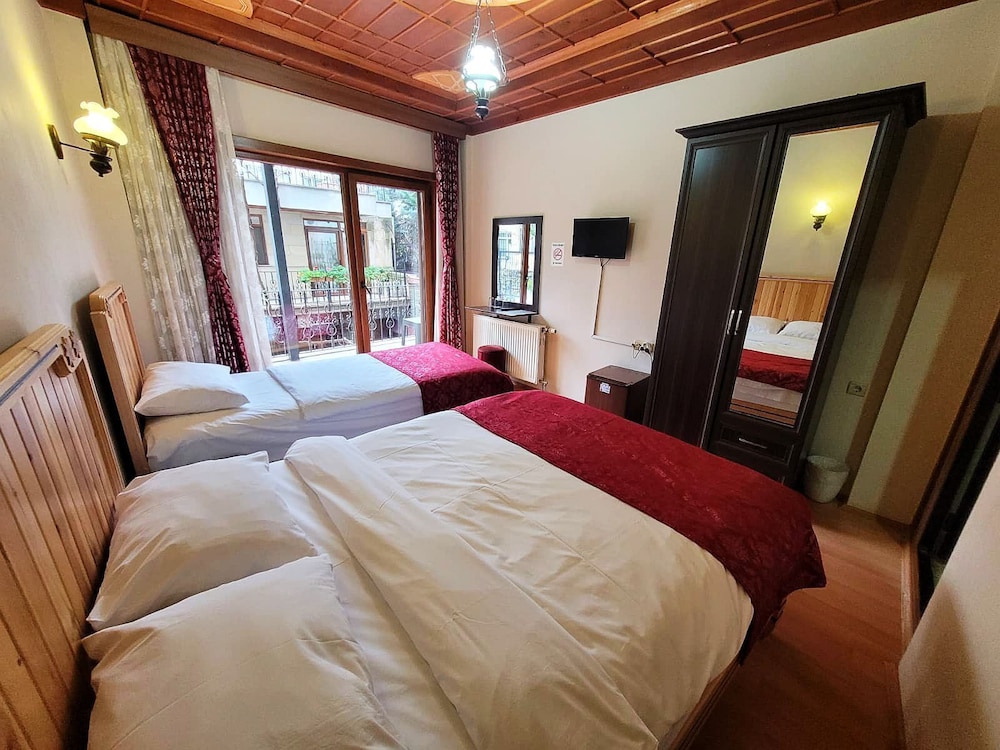 Saruhan Hotel 20/57