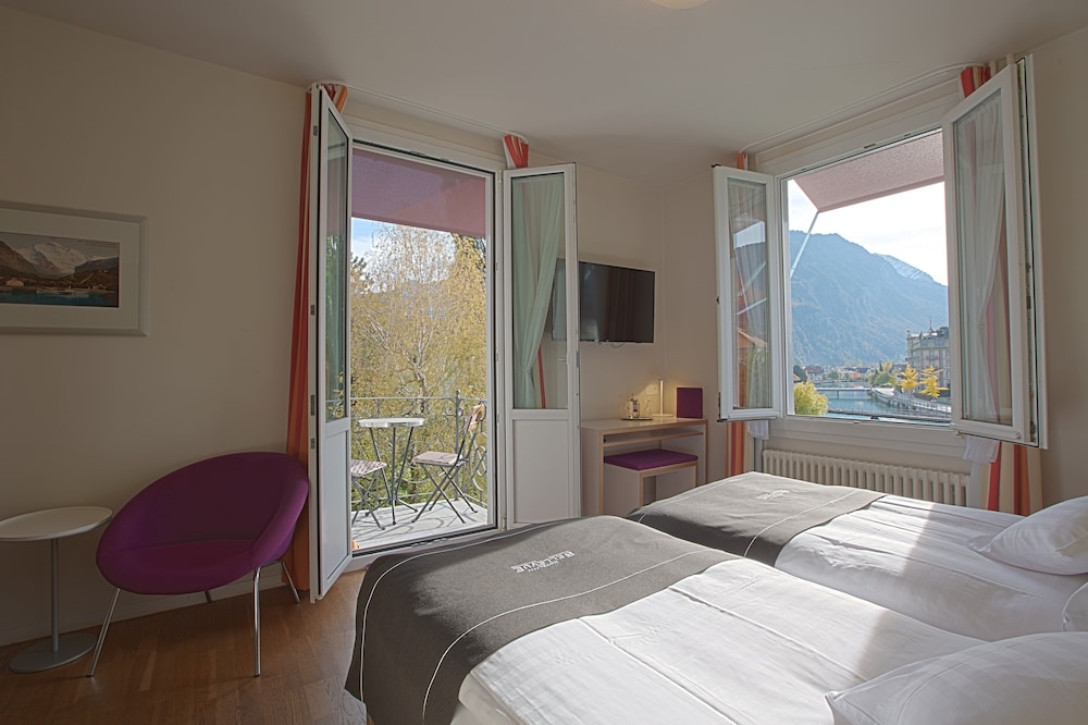 BOUTIQUE, DOUBLE BED, GARDEN AND MOUNTAIN VIEW