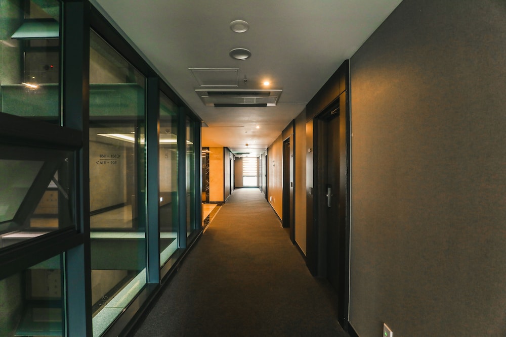 On City Hotel 3/43
