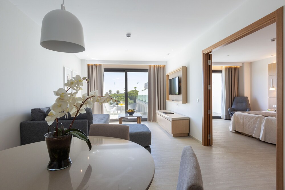 Hipotels Barrosa Park 44/71