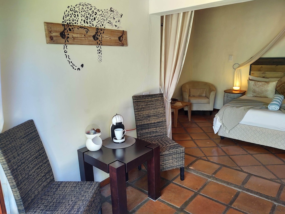 Orange-Ville Guesthouse 24/50