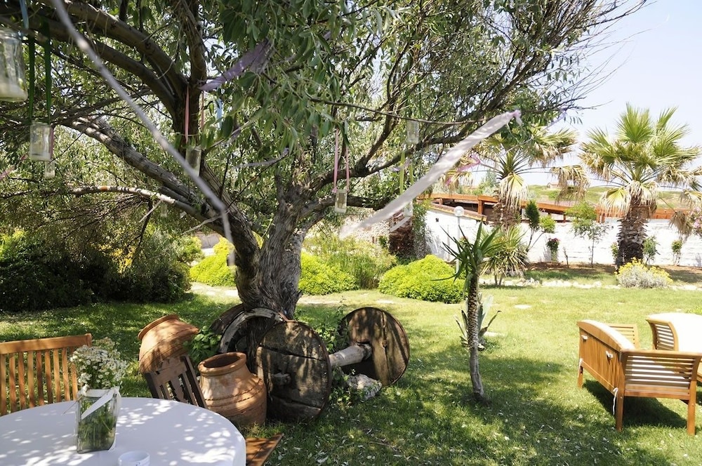 Ataol Beach & Bungalows 25/40