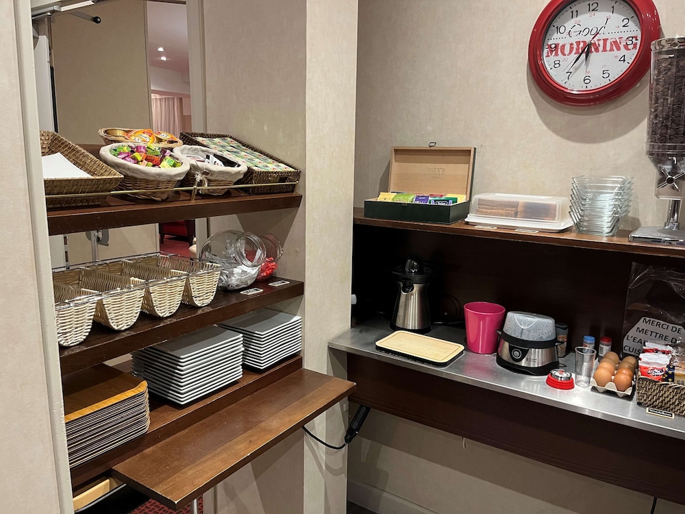 restaurant-cafeteria