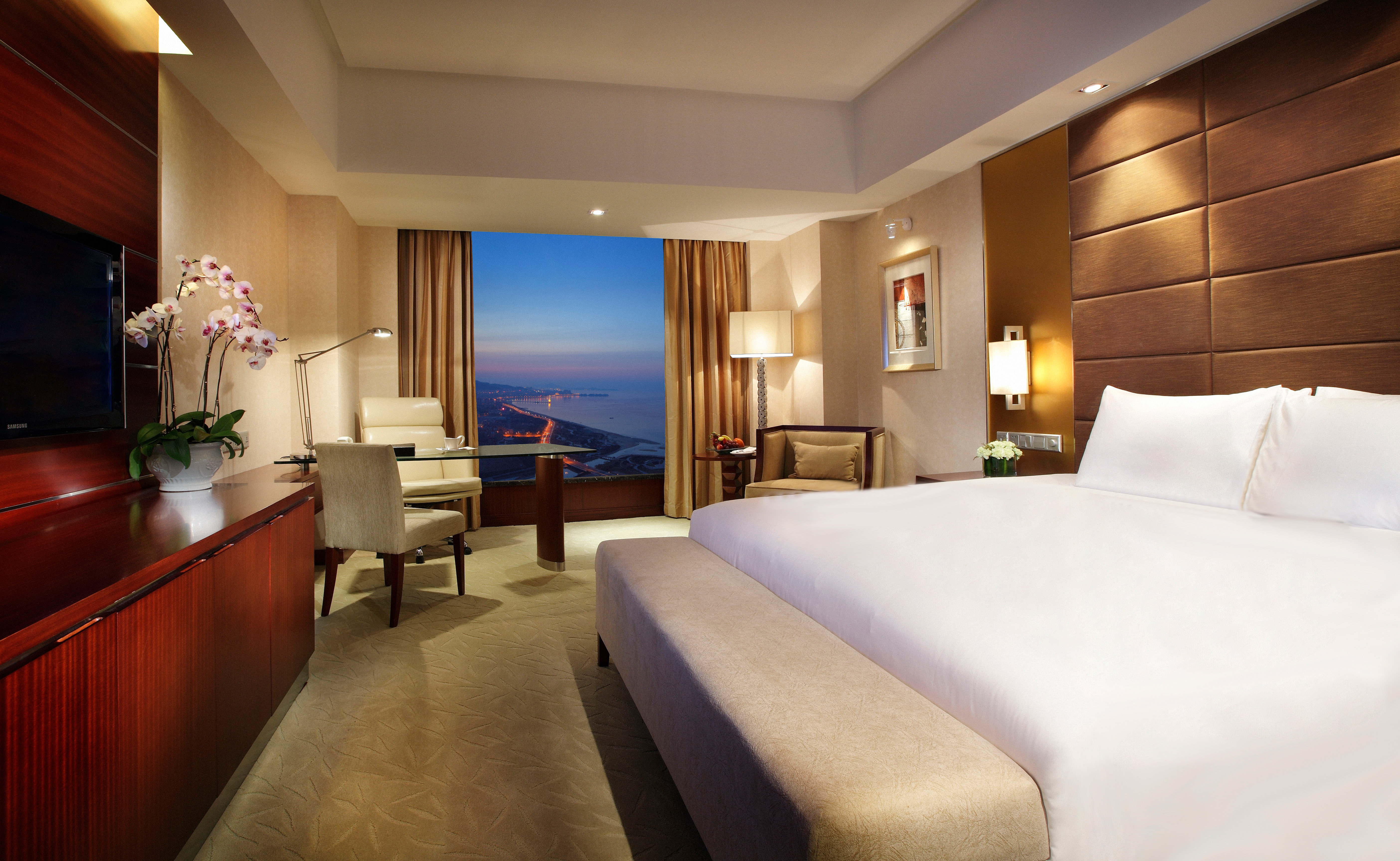 Crowne Plaza Yantai Seaview 31/82