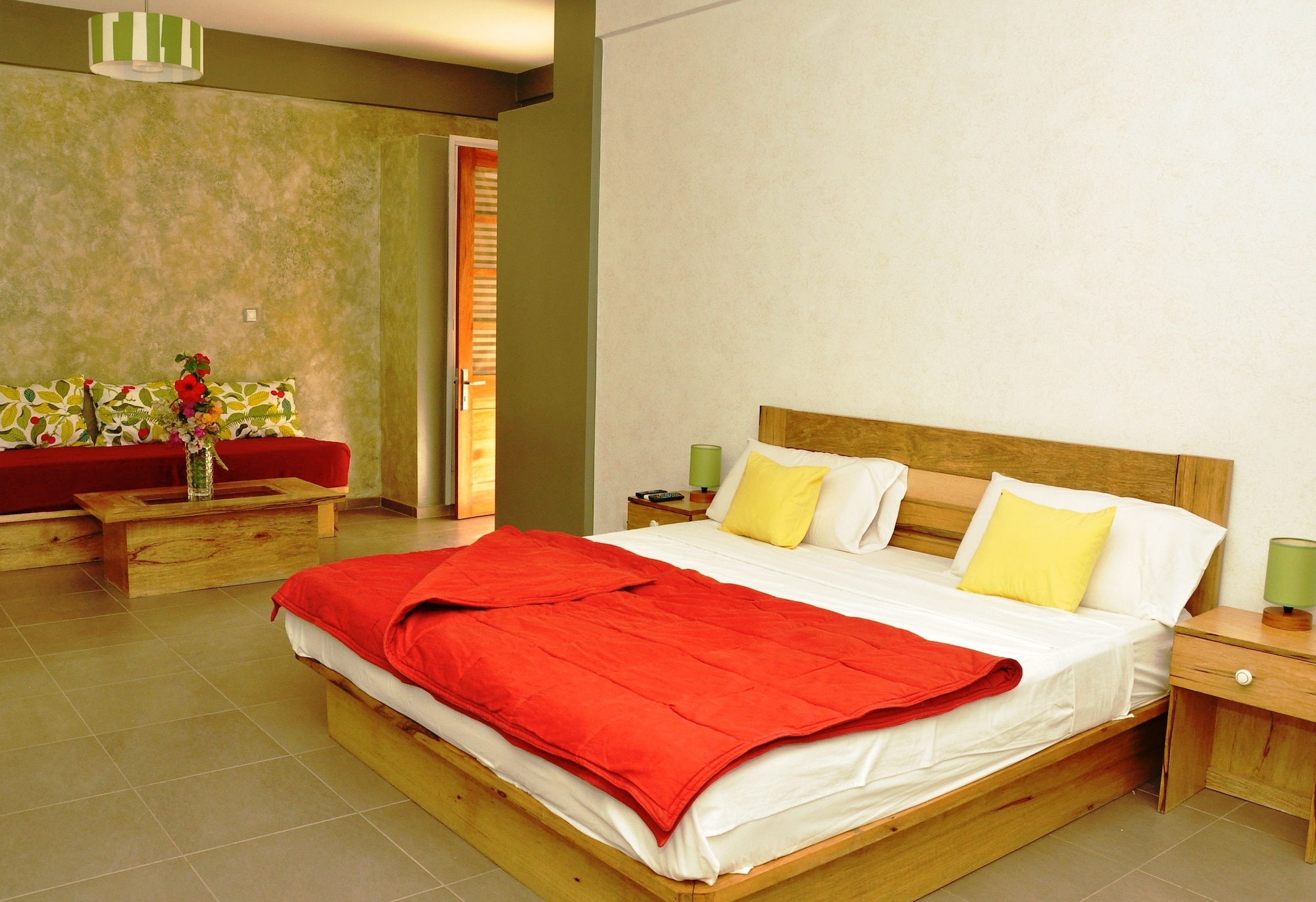 SUPERIOR, DOUBLE BED