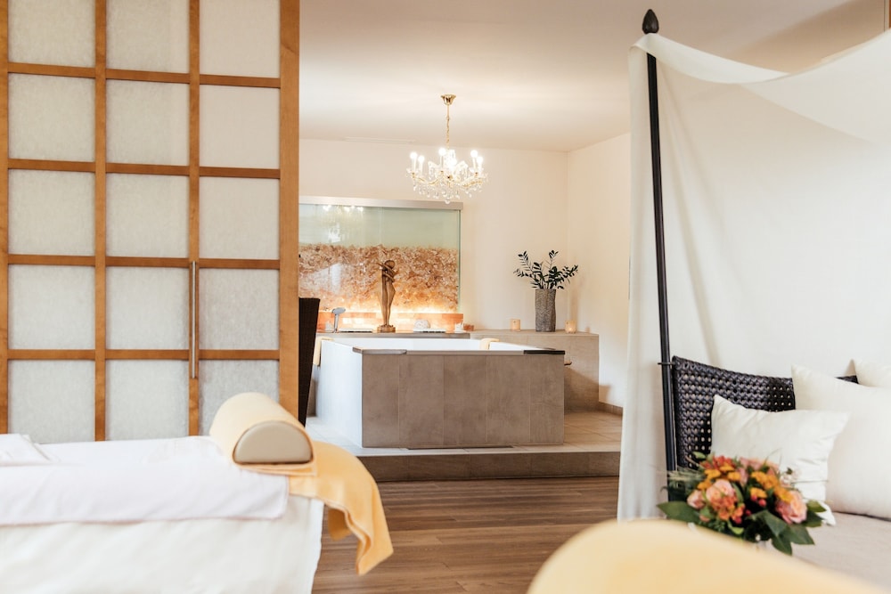 Thermenwelt Hotel Pulverer 6/50